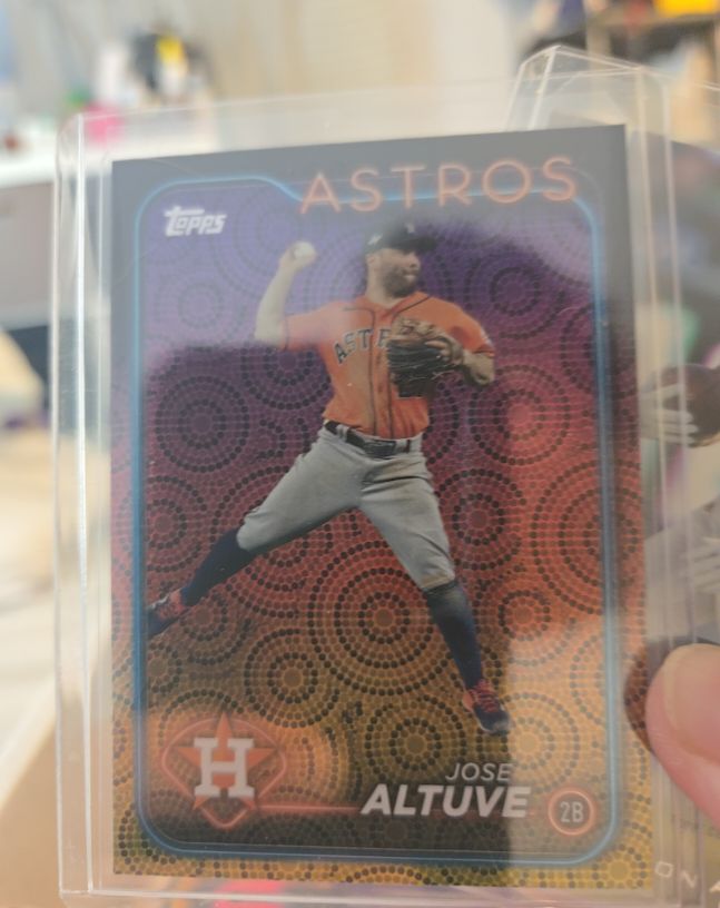 2024 Topps Series 2 Holiday Foil #700 Jose Altuve — front