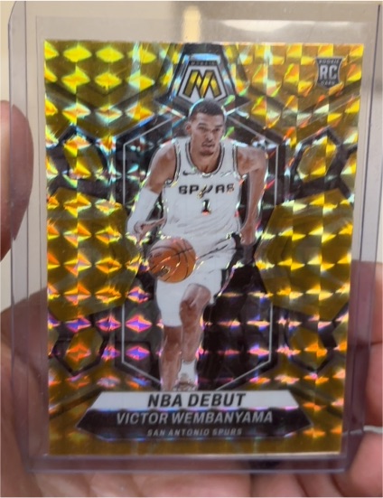 2023-24 Panini Mosaic #257 Victor Wembanyama NBA Debut — front