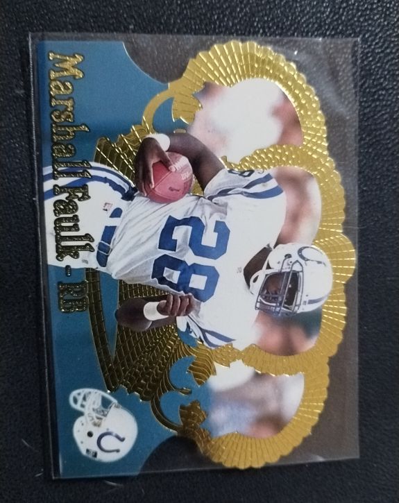 1995 Pacific Crown Royale #7 Marshall Faulk — front