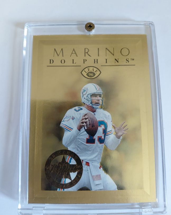 1996 Leaf 22 Karat Gold Leaf Stars #4 Dan Marino — front