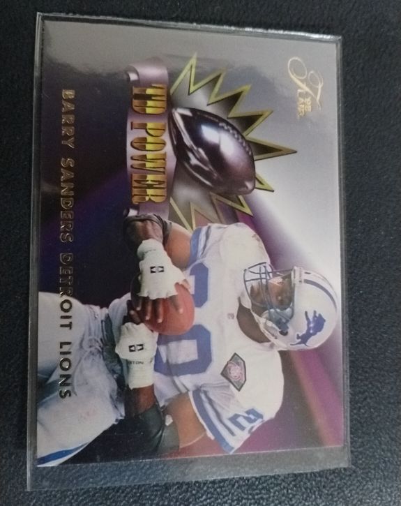 1995 Fleer Flair TD Power #8 Barry Sanders — front