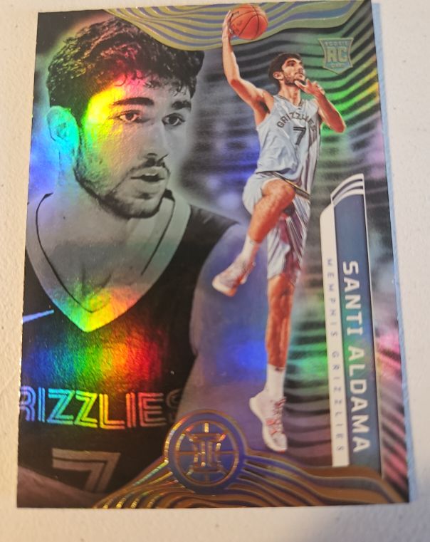2021-22 Panini Illusions #180 Santi Aldama — front
