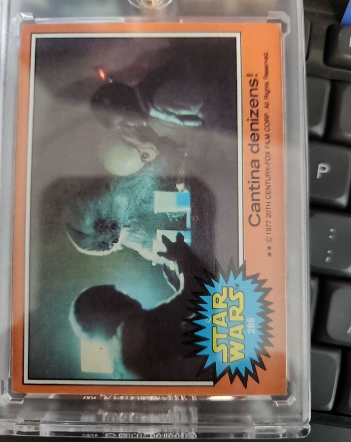 1977 Topps Star Wars #286 Cantina Denizens — front