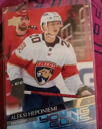 2020-21 Upper Deck Extended Series #716 Aleksi Heponiemi Young Guns — front