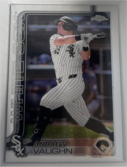 2025 Topps #121 Andrew Vaughn — front