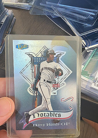 1998 Fleer Ultra Notables #8 Barry Bonds — front