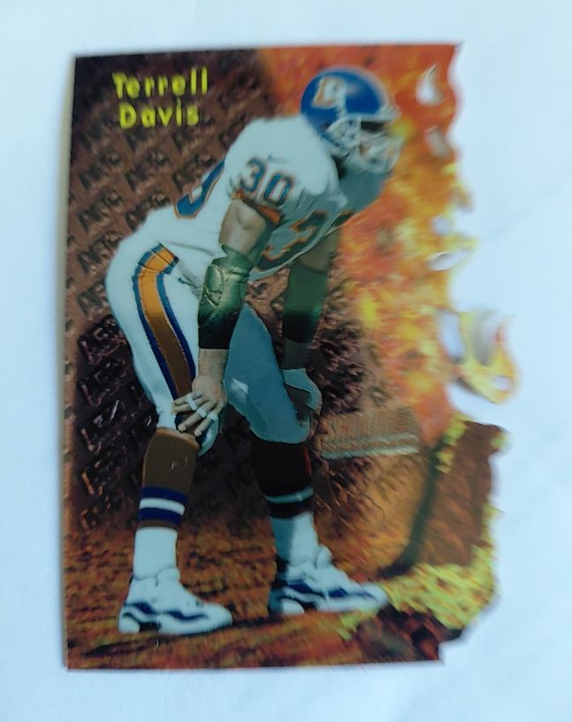 1997 Topps Stadium Club Triumvirate II #T3a Terrell Davis — front