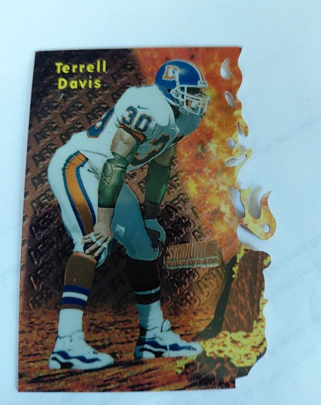 1997 Topps Stadium Club Triumvirate II #T3a Terrell Davis — front