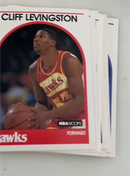 1989 NBA Hoops #22 Cliff Levingston — front