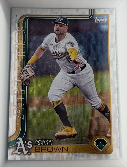 2025 Topps #8 Seth Brown — front