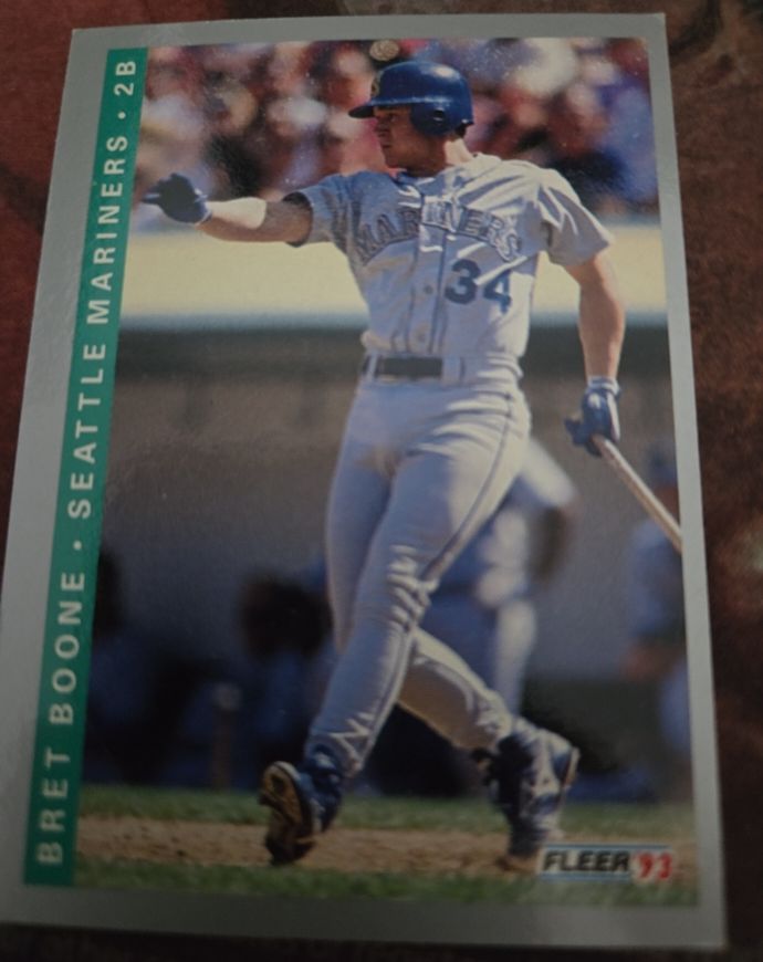 1993 Fleer #304 Bret Boone — front