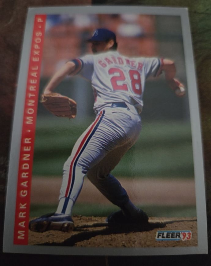 1993 Fleer #75 Mark Gardner — front
