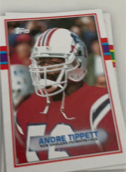 1989 Topps #196 Andre Tippett — front