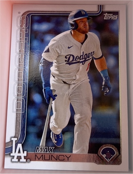 2025 Topps #378 Max Muncy — front