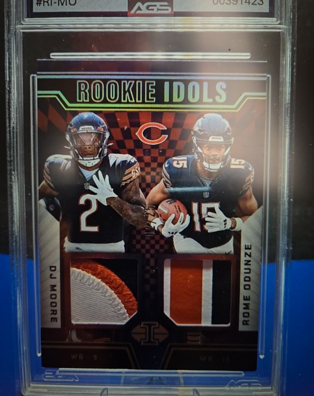 2024 Panini Illusions Rookie Idols Dual Memorabilia #RI-MO D.J. Moore Rome Odunze — front