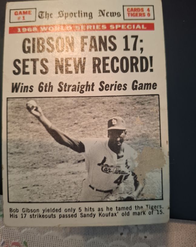 1969 Topps #162 Bob Gibson 1968 World Series - Game #1 - Gibson Fans 17 — front