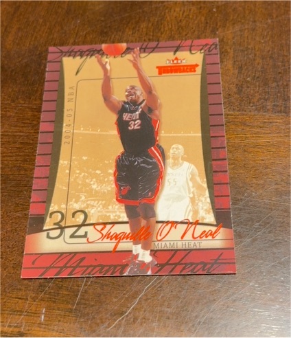 2004-05 Fleer Throwbacks #32 Shaquille O'Neal — front