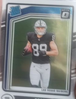 2022 Donruss Optic #81 Dalton Schultz — front