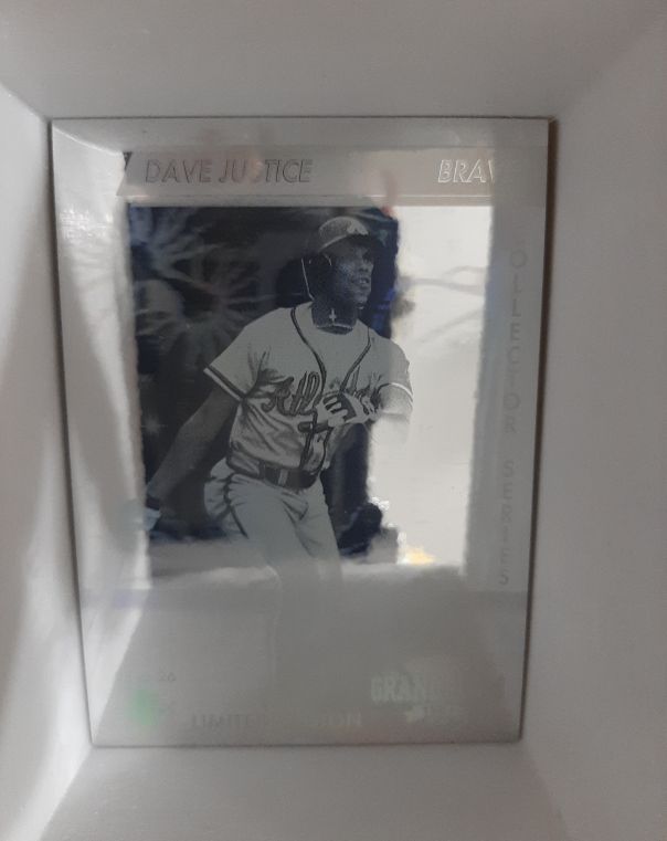 1993 Leaf #26 Dave Justice — front