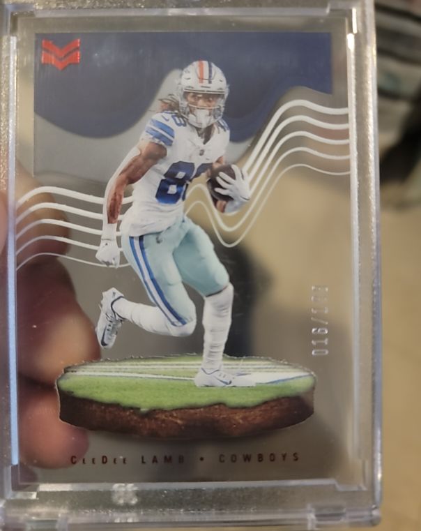 2022 Panini Chronicles Magnitude #MAG-19 CeeDee Lamb — front