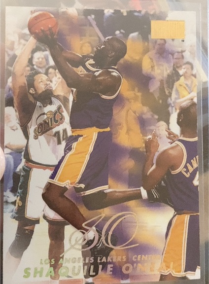 1998-99 SkyBox Premium #21 Shaquille O'Neal — front
