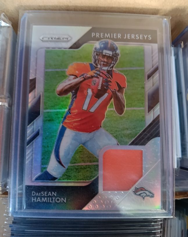 2018 Panini Prizm Premier Jerseys #PP-32 DaeSean Hamilton — front