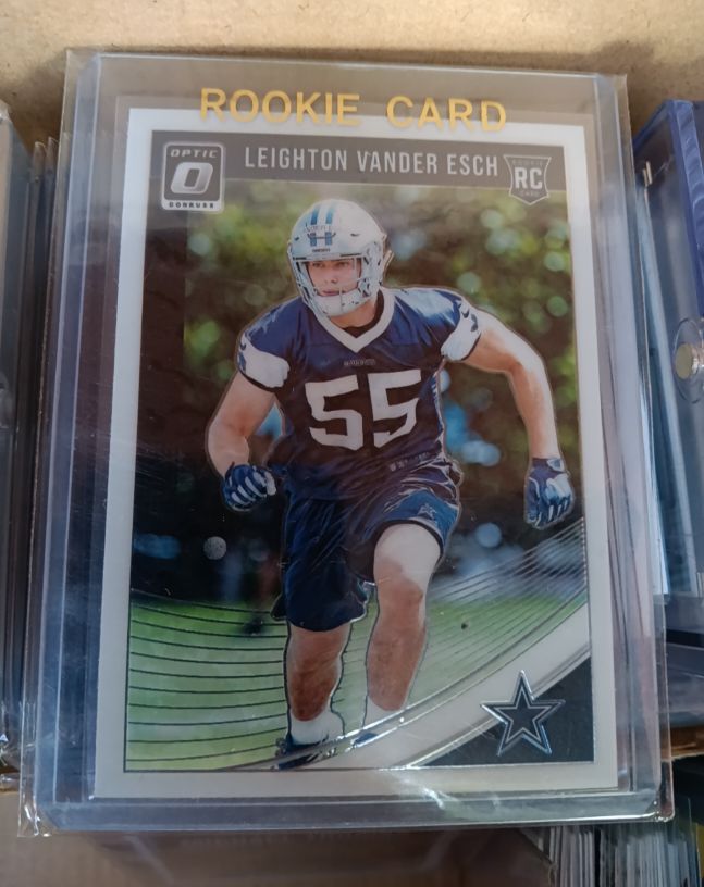 2018 Donruss Optic #115 Leighton Vander Esch — front
