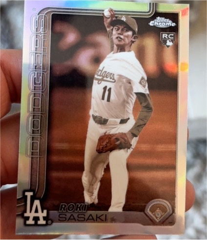 2025 Topps Chrome #217 Roki Sasaki Sepia Refractor Rookie Card — front