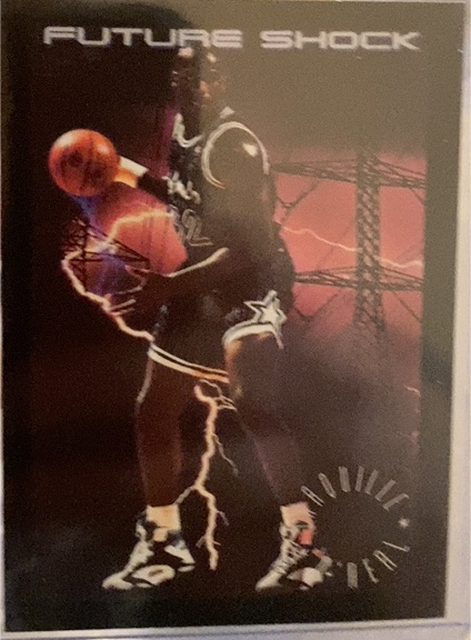 1993-94 SkyBox Premium #331 Shaquille O'Neal — front