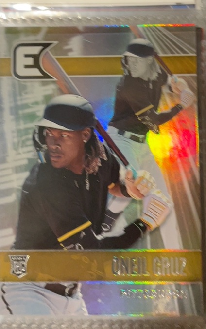 2022 Panini Chronicles Essentials #2 Oneil Cruz — front