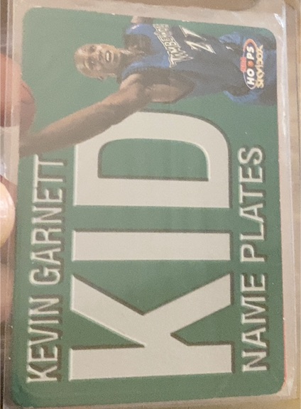 1999-00 Hoops #7NP Kevin Garnett Name Plates — front