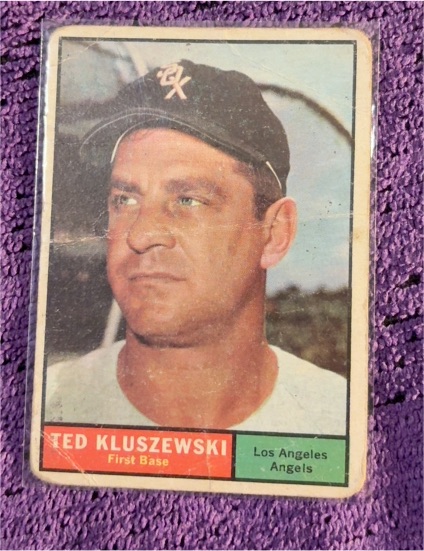 1961 Topps #65 Ted Kluszewski — front