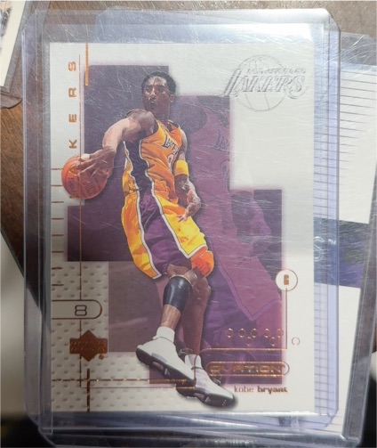 2001-02 Upper Deck Ovation #38 Kobe Bryant — front