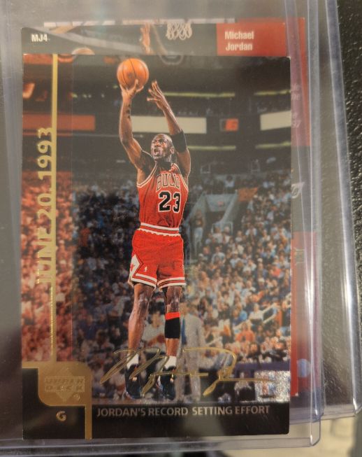 1999-2000 Upper Deck Gatorade #MJ4 Michael Jordan — front