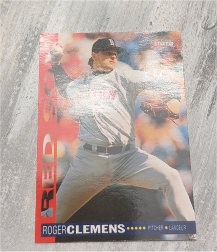 1994 Fleer Red #RED 3 Roger Clemens — front
