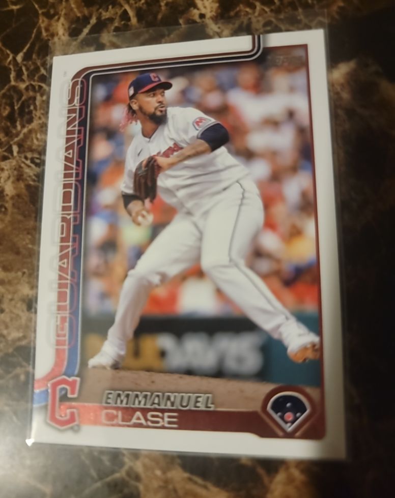 2025 Topps Series 1 #326 Emmanuel Clase — front