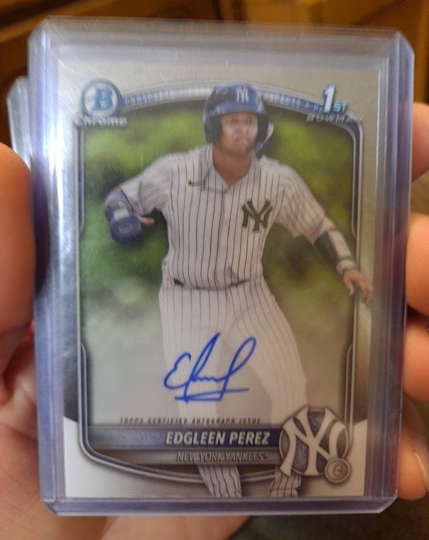 2025 Bowman Chrome #CPA-EPZ Edgleen Perez — front