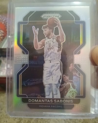 2021-22 Panini Prizm #183 Domantas Sabonis — front