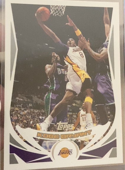 2000 Topps #1 Kobe Bryant — front