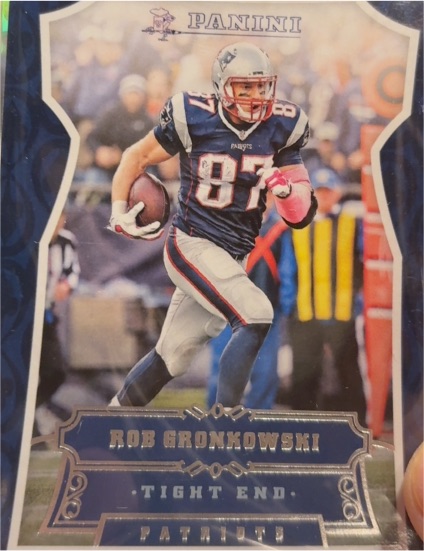2011 Panini #87 Rob Gronkowski — front