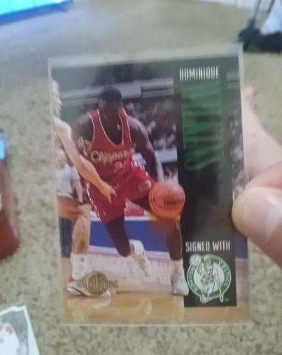 1992 Fleer #1 Dominique Wilkins — front