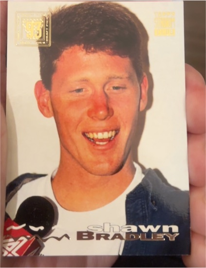 1993 SkyBox #35 Shawn Bradley — front