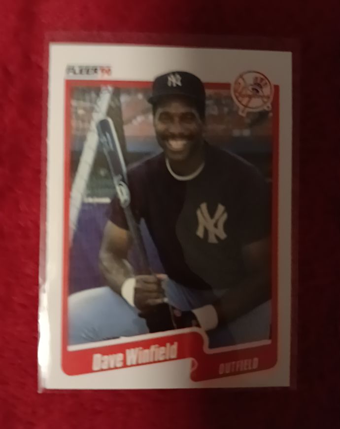 1990 Fleer #96 Dave Winfield — front