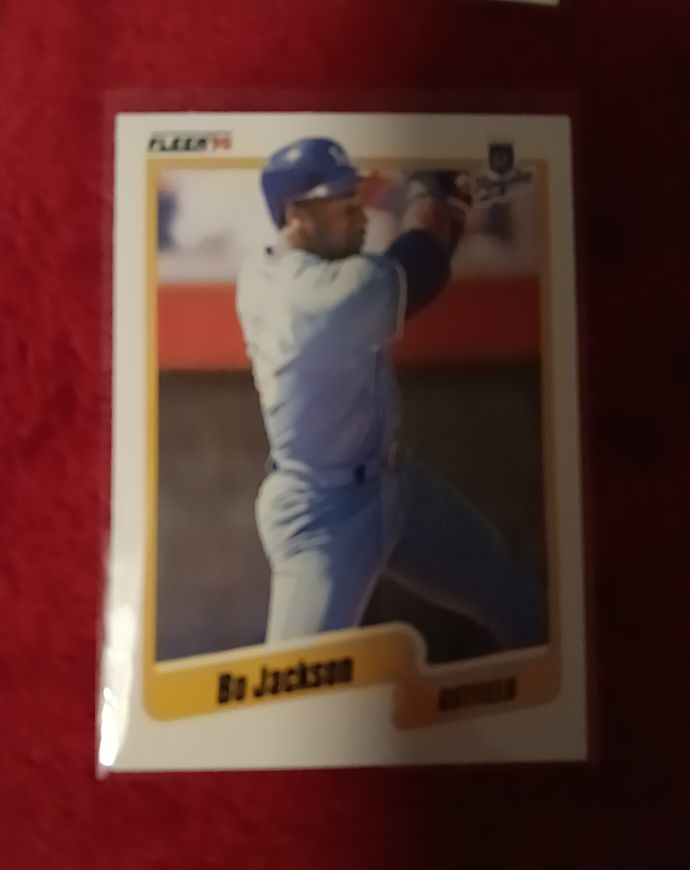 1989 Fleer #548 Bo Jackson — front