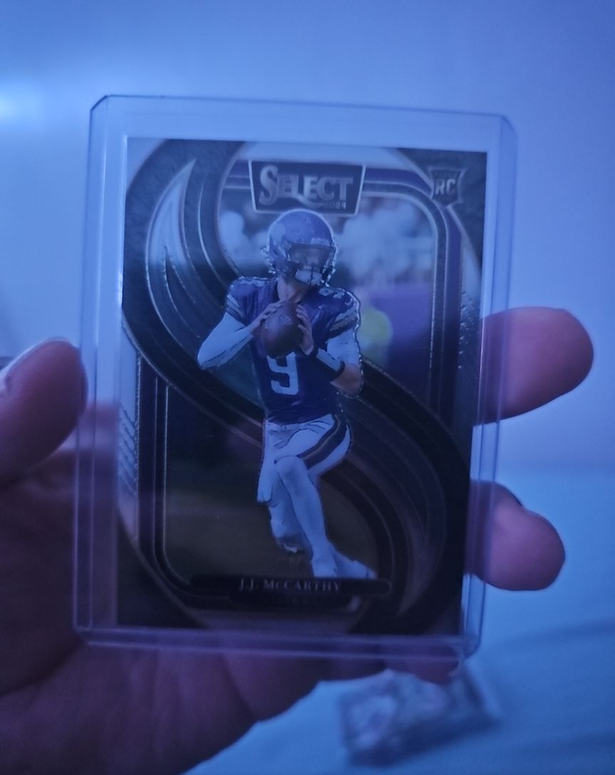 2021 Panini Select #9 J.J. McCarthy — front