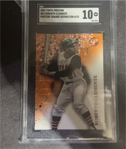 2022 Topps Pristine #82 Roberto Clemente — front