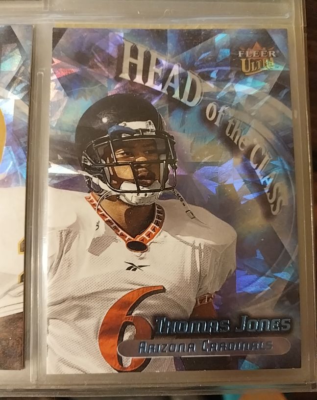 2000 Fleer Ultra #3 Thomas Jones Head of the Class — front