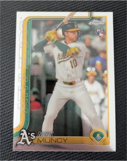 2025 Topps Chrome #221 Max Muncy — front