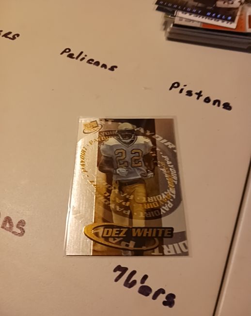 2000 Press Pass Paydirt #PD9 Dez White — front