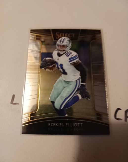 2018 Panini Select #93 Ezekiel Elliott — front